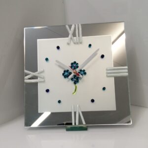 Orologio specchio con sabbiatura centrale 30x30 cm.